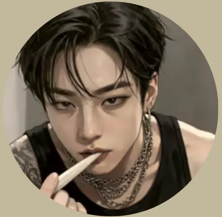 homme asiatique aux cheveux court noir