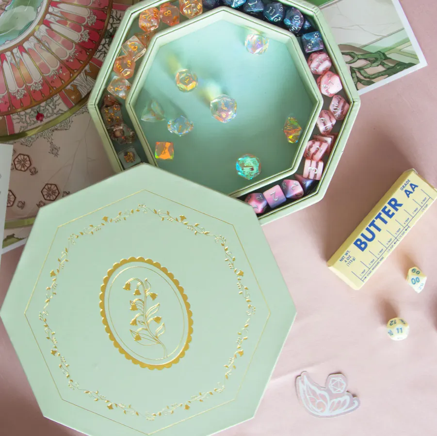 boîte de dés octagonale vert pâle style de La Durée